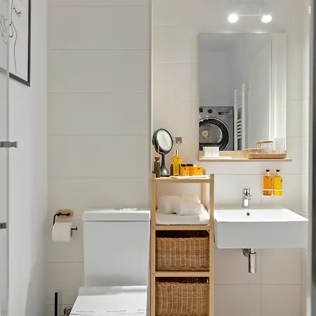 Mido Park With Private Parking & Self Check-in Bucarest