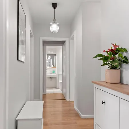 Mido Park With Private Parking & Self Check-in *