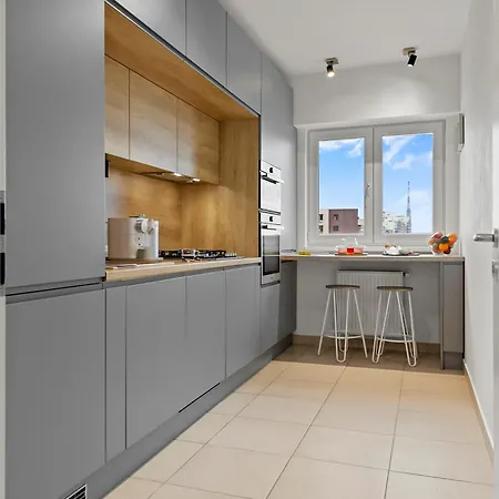 Mido Park With Private Parking & Self Check-in