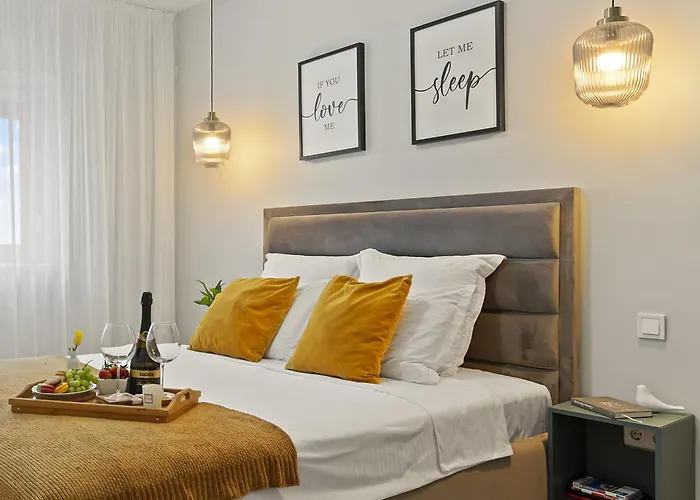 Mido Park With Private Parking & Self Check-in *