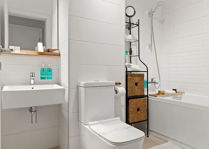 Mido Park With Private Parking & Self Check-in Apartmán Bukurešť