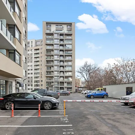 Mido Park With Private Parking & Self Check-in *